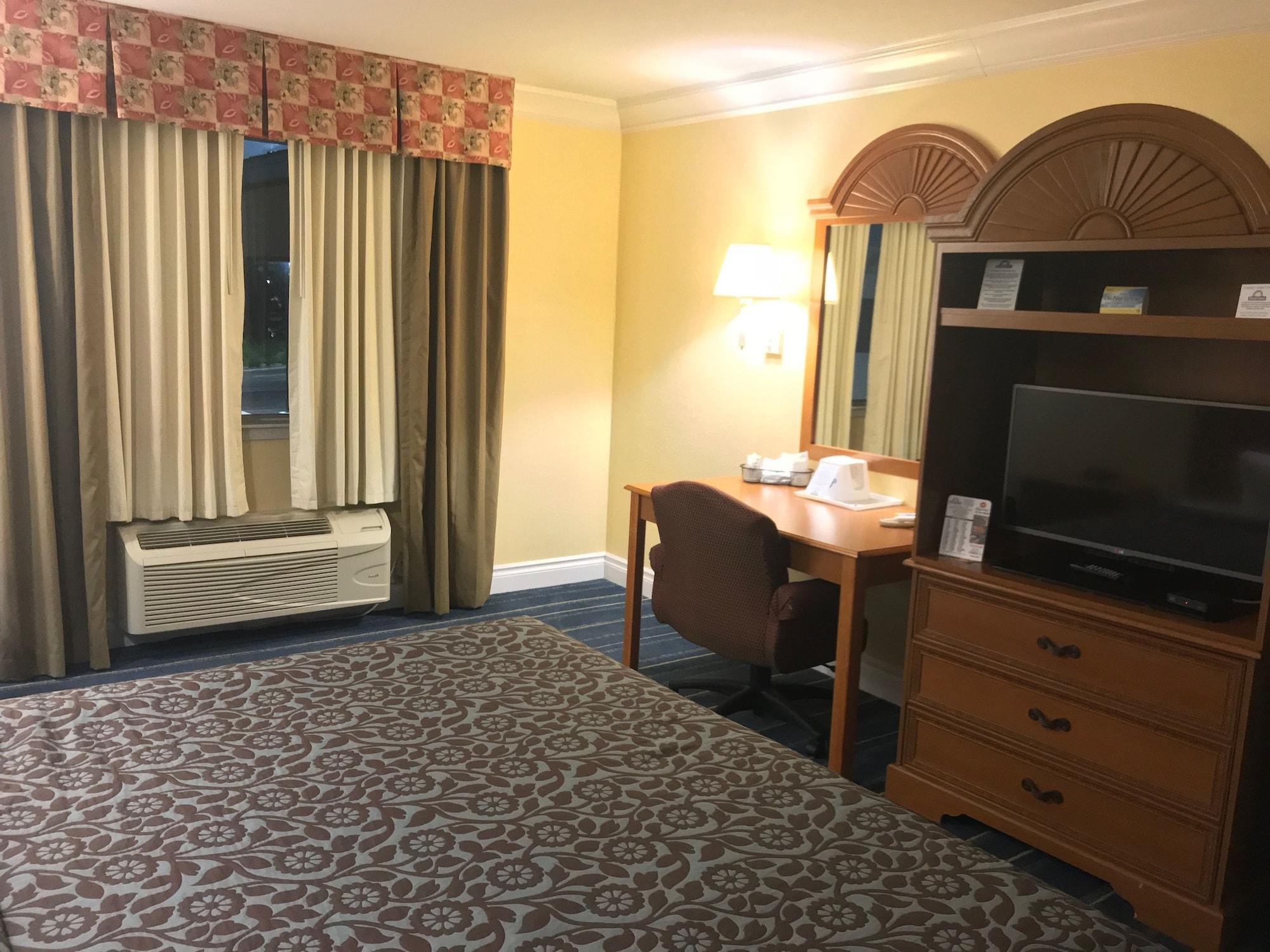 Days Inn By Wyndham San Antonio Airport Esterno foto