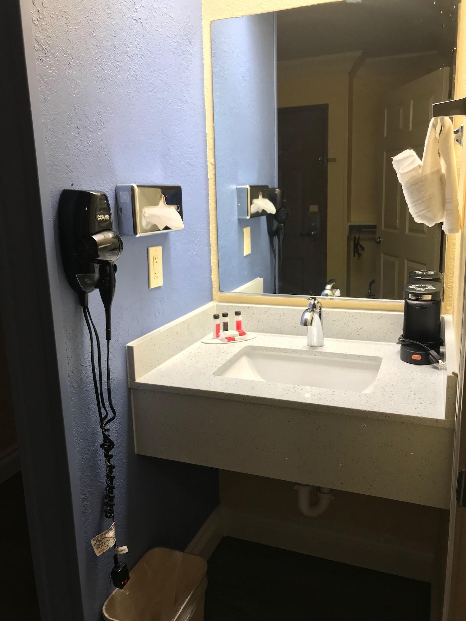 Days Inn By Wyndham San Antonio Airport Esterno foto