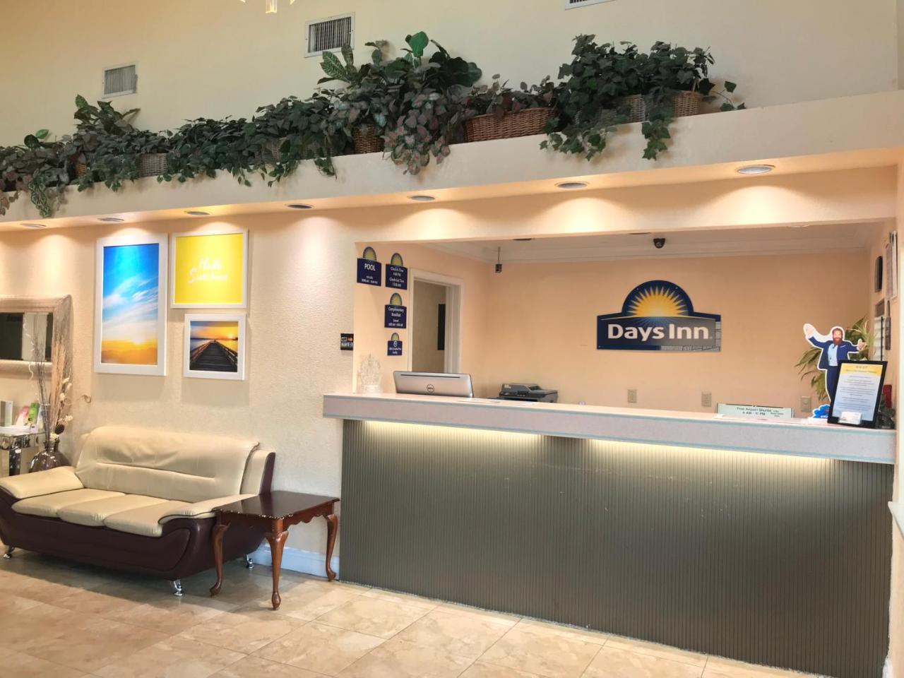 Days Inn By Wyndham San Antonio Airport Esterno foto